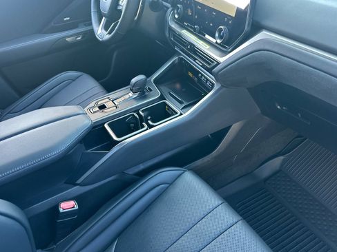 New 2026 Lexus TX 500h AWD image 24