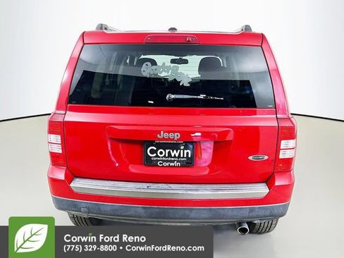 Used 2016 Jeep Patriot Sport w/ Power Value Group FWD image 7