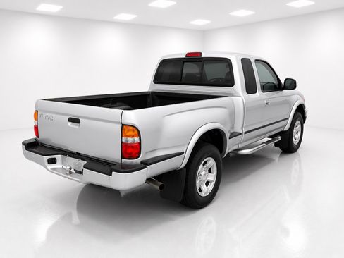 Used 2001 Toyota Tacoma PreRunner RWD image 6