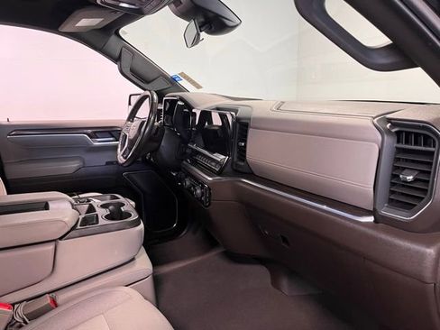 Used 2022 Chevrolet Silverado 1500 LT image 11