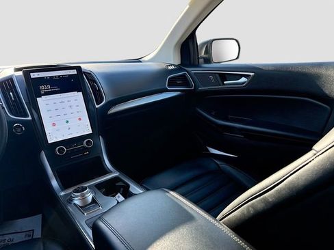 Used 2022 Ford Edge SEL w/ Convenience Package image 24