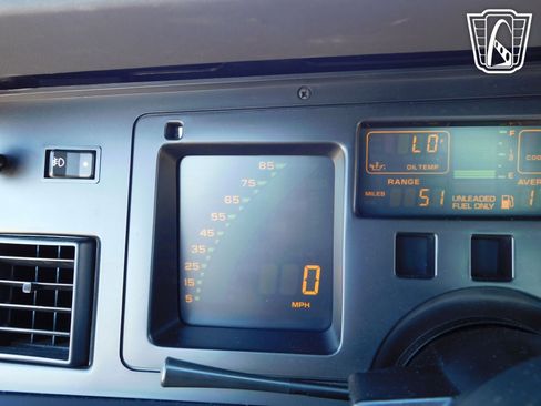 Used 1987 Chevrolet Corvette Coupe image 25