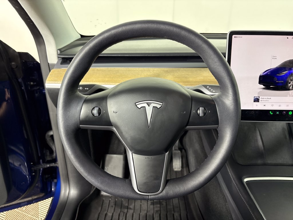 Used 2023 Tesla Model Y Long Range AWD/4WD image 17