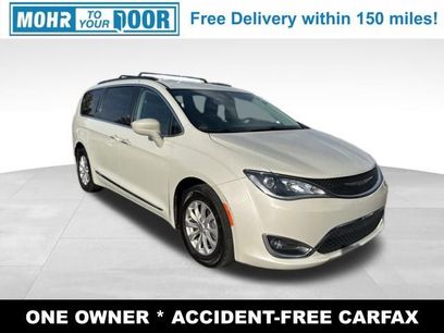 Used 2017 Chrysler Pacifica Touring-L