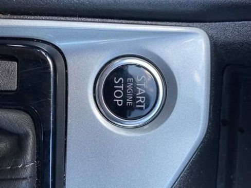 Used 2025 Nissan Altima 2.5 SV FWD image 9
