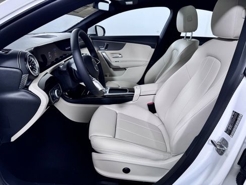 Used 2025 Mercedes-Benz CLA 250 4MATIC image 8