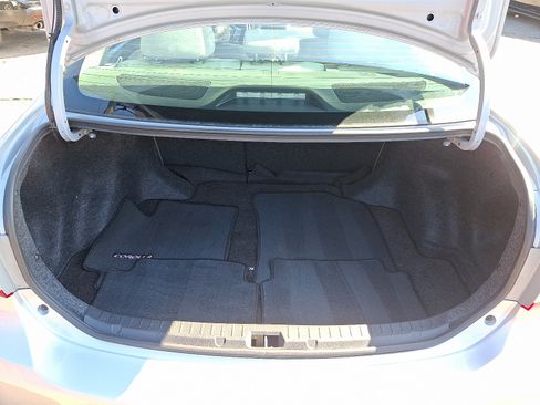 Used 2013 Toyota Corolla LE image 27