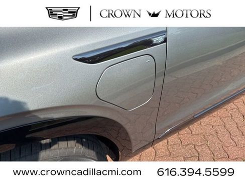 New 2026 Cadillac Vistiq Sport image 5