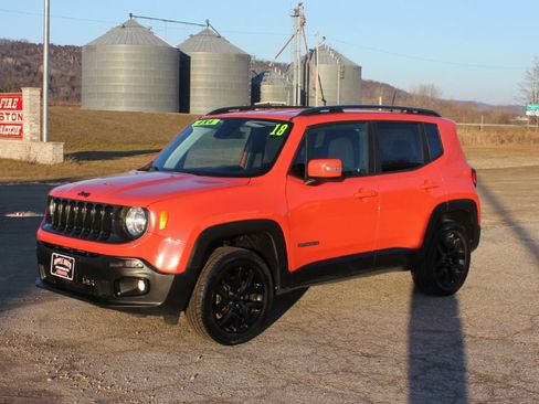 Used 2018 Jeep Renegade Altitude image 1