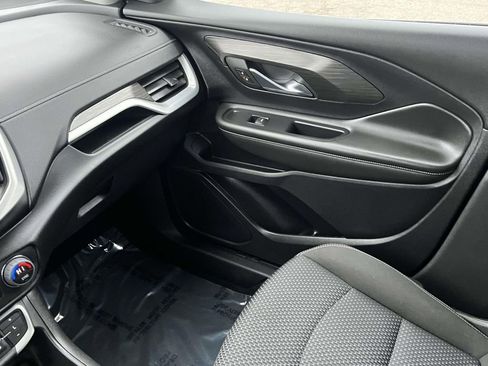 Certified 2023 GMC Terrain SLE w/ Driver Convenience Package image 31