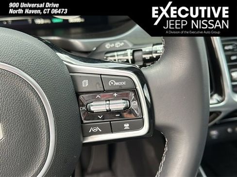 Used 2023 Kia Sorento SX image 14