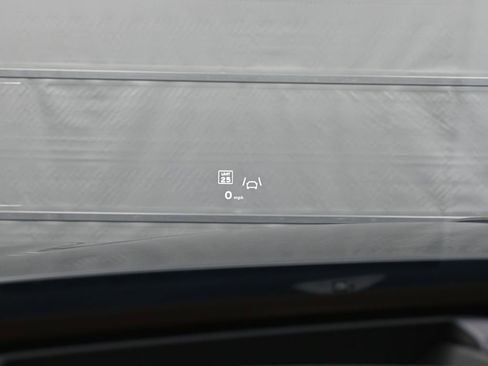 Used 2025 Bentley Flying Spur Plug-In Hybrid image 22