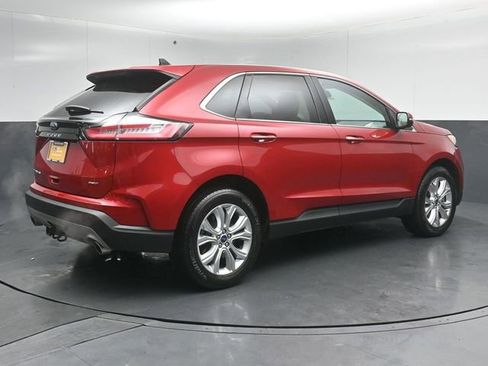 Certified 2022 Ford Edge Titanium w/ Class II Trailer Tow Package image 7