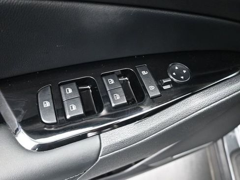 Used 2024 Kia Sportage EX image 13