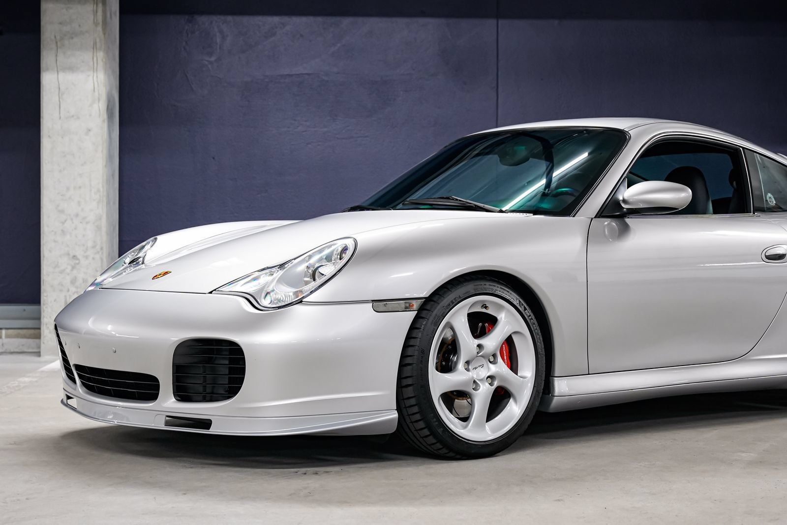 Used 2003 Porsche 911 Turbo AWD/4WD image 28