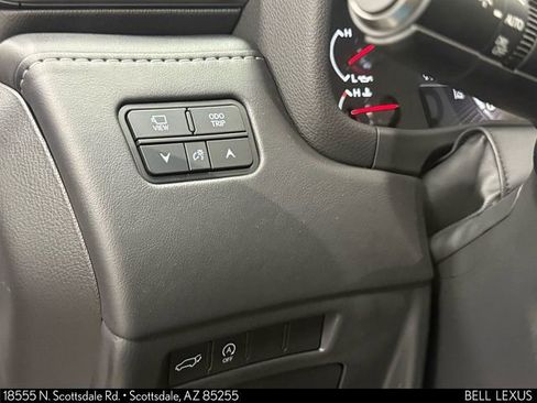 Used 2024 Lexus LX 600 F Sport image 14