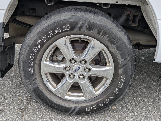 Used 2018 Ford F150 XLT w/ Equipment Group 302A Luxury AWD/4WD image 9