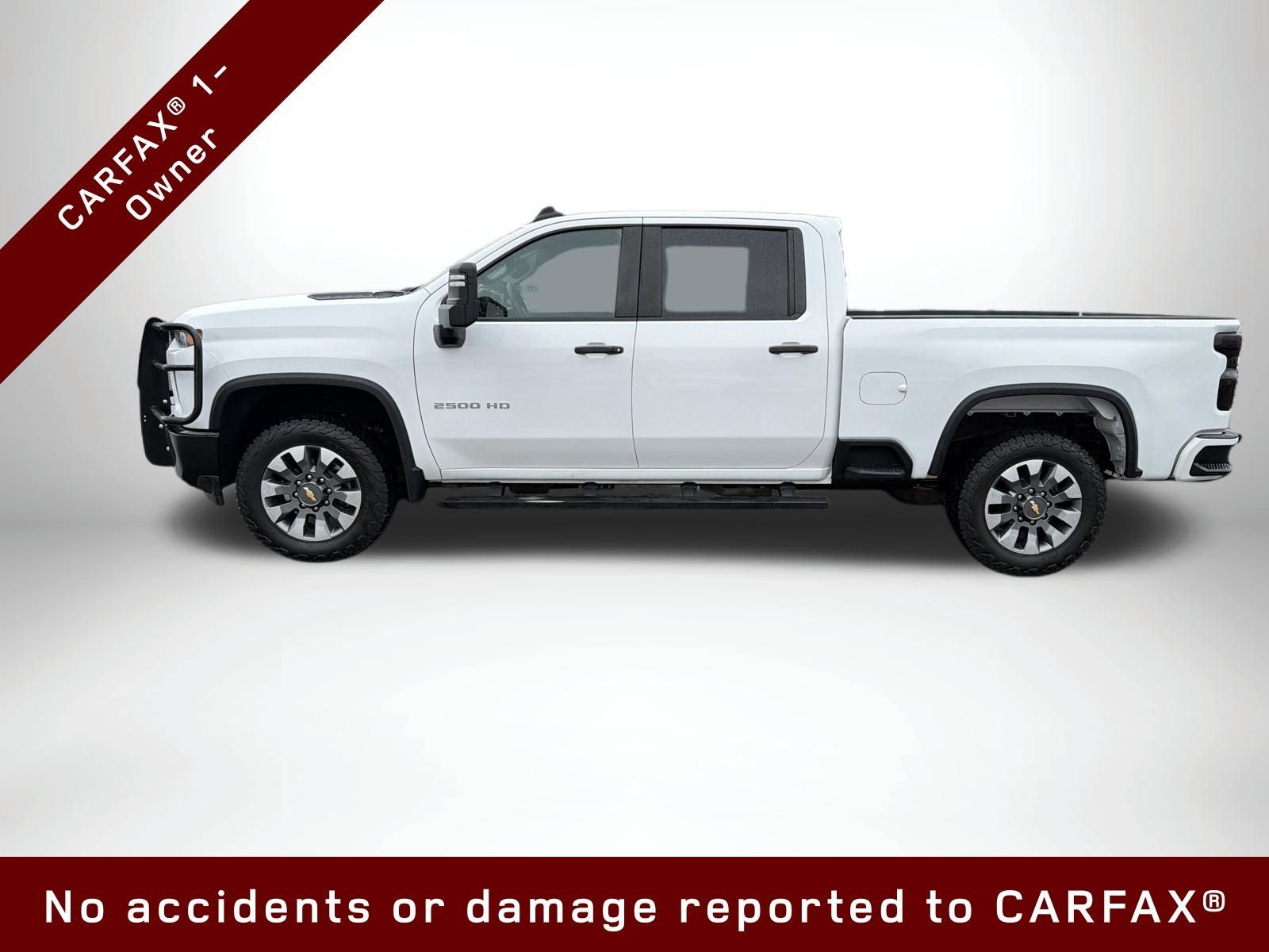 Used 2022 Chevrolet Silverado 2500 Custom w/ Custom Convenience Package AWD/4WD image 3