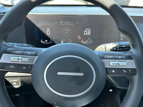 Used 2024 Hyundai Kona SE FWD image 23