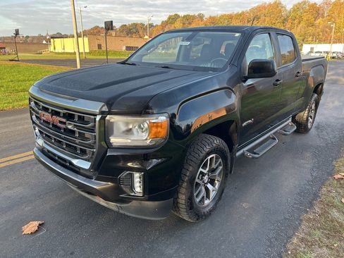Used 2022 GMC Canyon AT4 image 3