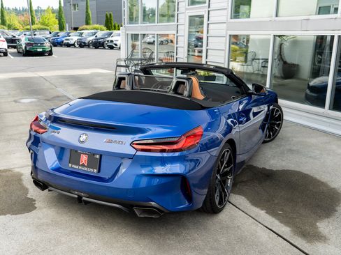 Used 2025 BMW Z4 M40i w/ Edition RWD image 6