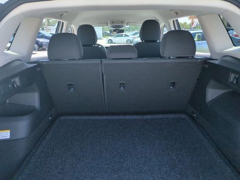 Used 2025 Volkswagen Tiguan S FWD image 6