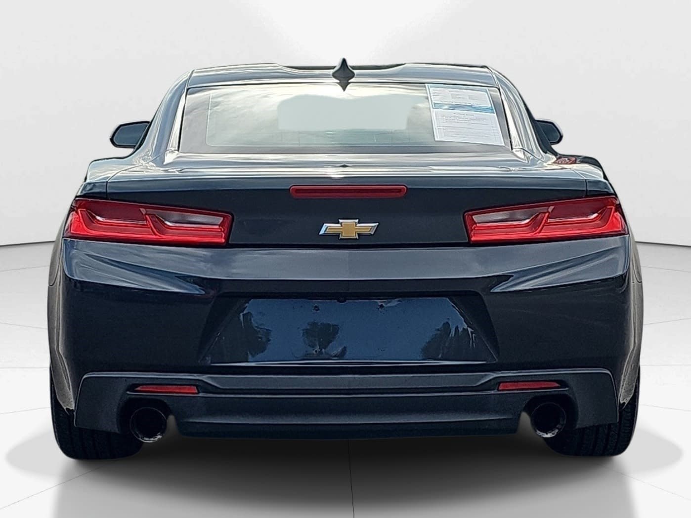 Used 2017 Chevrolet Camaro LT RWD image 5