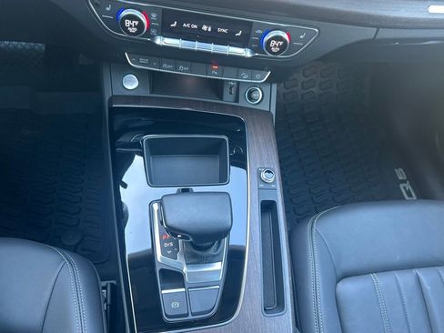 Used 2023 Audi Q5 2.0T Premium w/ Convenience Package image 60