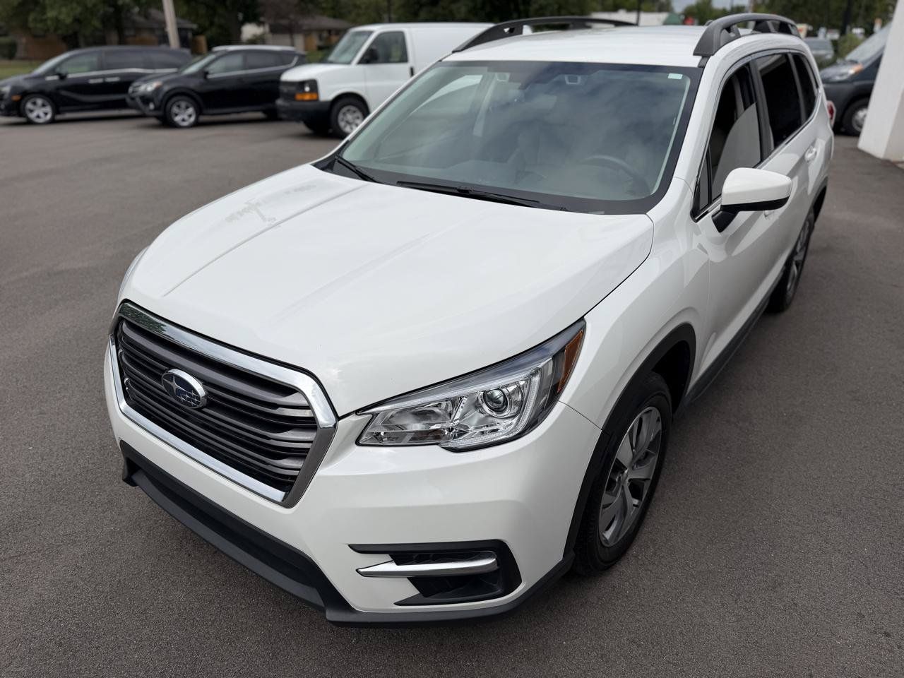 Used 2020 Subaru Ascent Premium w/ Convenience Package AWD/4WD image 2