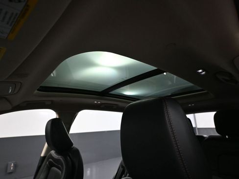 Used 2023 Lincoln Aviator Reserve w/ Class IV Trailer Tow Package image 25