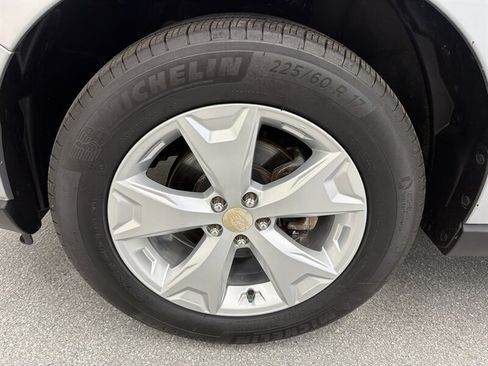 Used 2014 Subaru Forester 2.5i Premium w/ Popular Package #2 AWD/4WD image 16