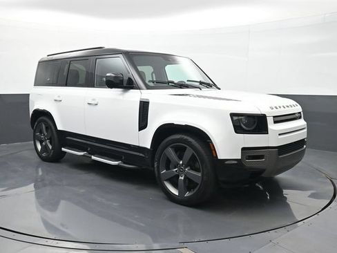 Used 2021 Land Rover Defender 110 X-Dynamic HSE AWD/4WD image 22