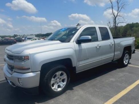 Used 2018 Chevrolet Silverado 1500 LT w/ All Star Edition AWD/4WD image 18