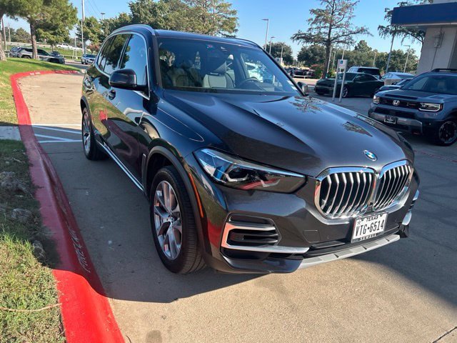 Used 2022 BMW X5 xDrive40i w/ Premium Package AWD/4WD image 1