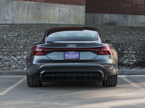Certified 2022 Audi e-tron GT Premium Plus image 26