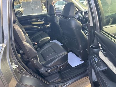 Used 2022 Subaru Ascent Limited w/ Technology Package image 20