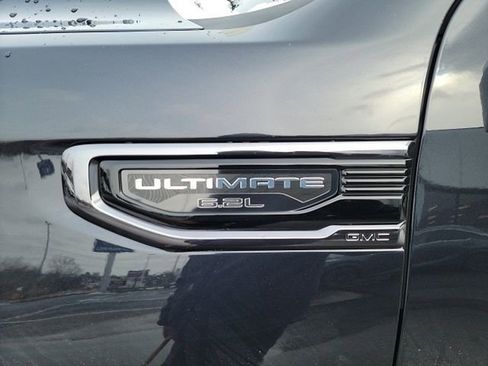 Used 2024 GMC Sierra 1500 Denali Ultimate image 8