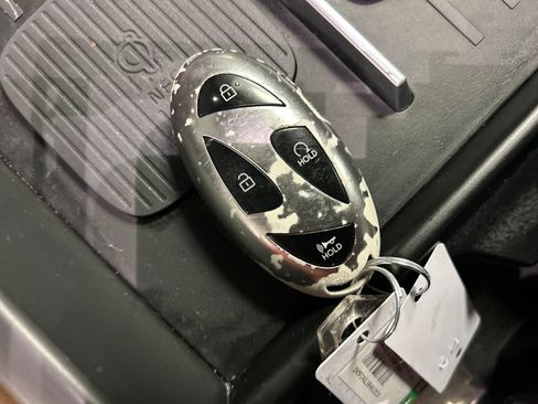 Used 2024 Hyundai Santa Fe SEL FWD image 19