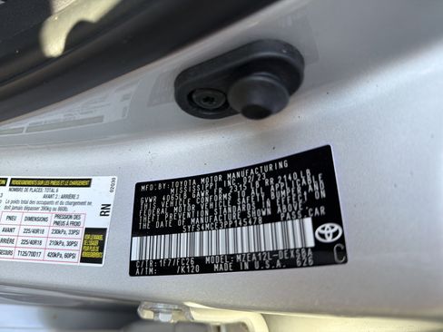 Used 2023 Toyota Corolla SE image 21