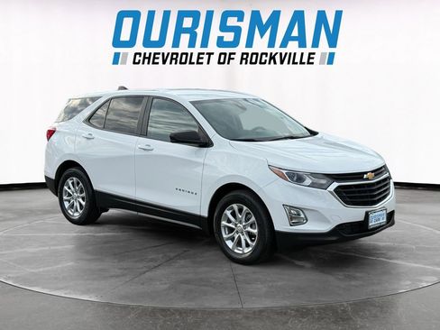Used 2021 Chevrolet Equinox LS w/ LS Convenience Package image 1