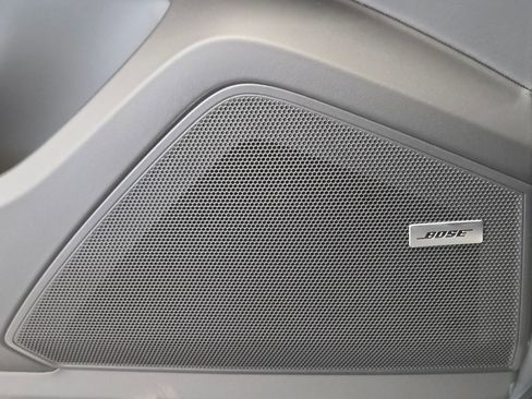 New 2026 Porsche Cayenne Base image 16