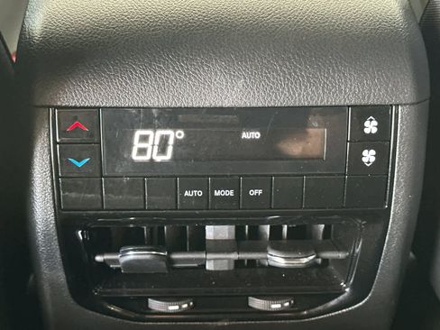 Used 2025 Jeep Grand Cherokee L Altitude w/ Trailer Tow Package AWD/4WD image 15