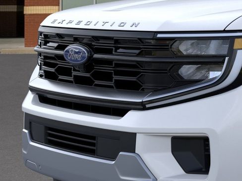 New 2026 Ford Expedition Platinum AWD/4WD image 17