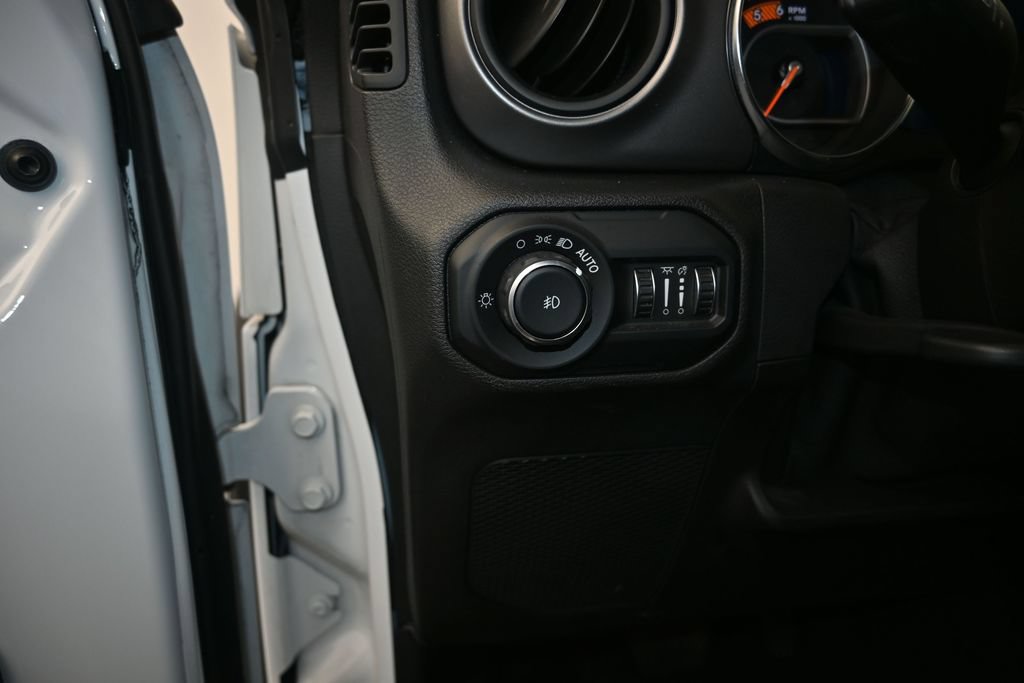 Used 2021 Jeep Wrangler Unlimited Sport AWD/4WD image 12