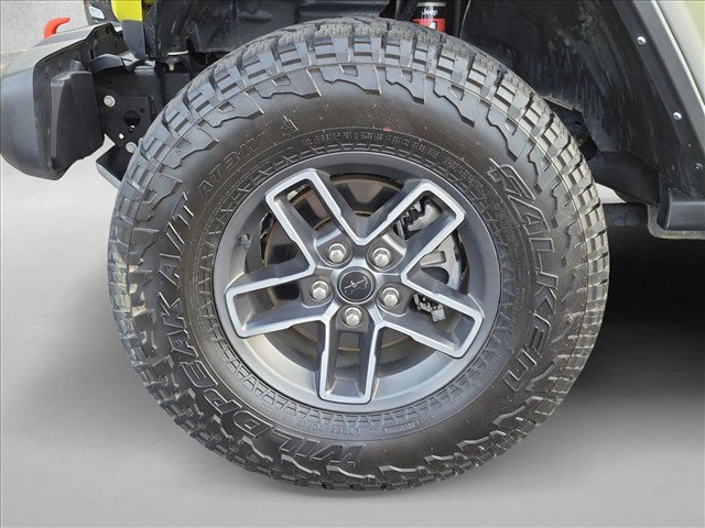 Used 2024 Jeep Gladiator Mojave w/ Technology Group AWD/4WD image 22