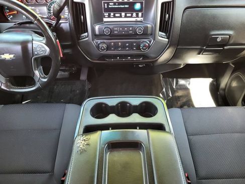 Used 2018 Chevrolet Silverado 1500 LT AWD/4WD image 18