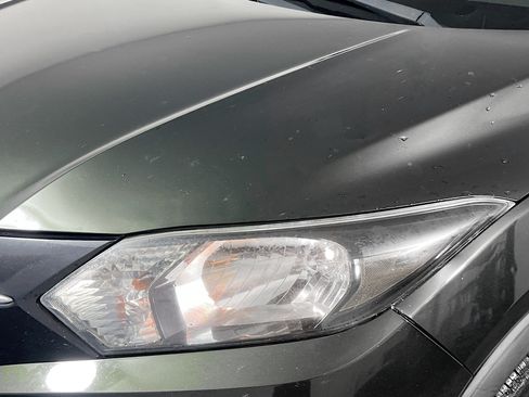 Used 2016 Honda HR-V LX image 11