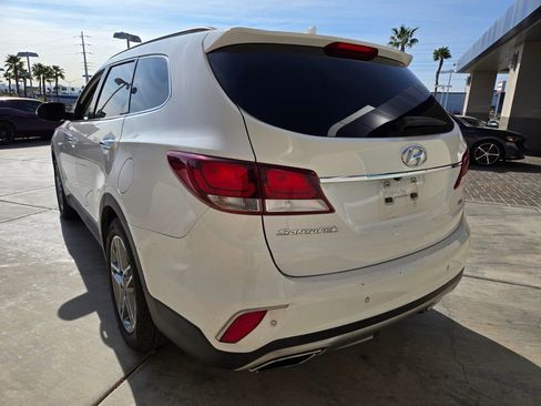 Used 2017 Hyundai Santa Fe SE Ultimate image 3