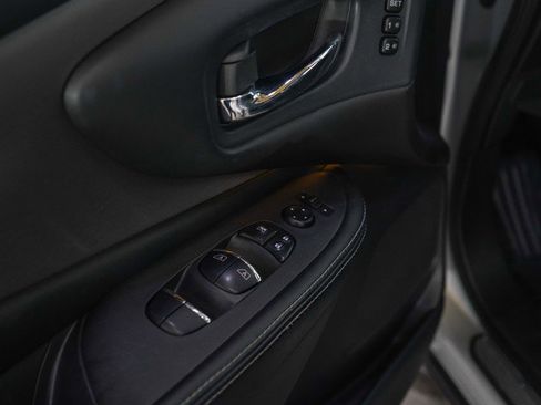 Used 2019 Nissan Murano SL image 17