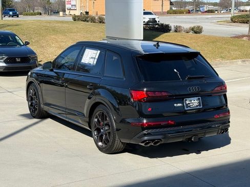 New 2026 Audi SQ7 Prestige image 11